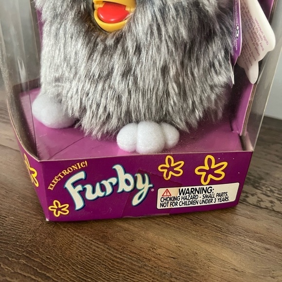Tiger Vintage 1999 Furby 70-800 grey and white Electronic Interactive Toy New - Picture 2 of 8